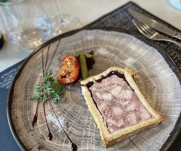 Restaurant Au Comptoir des Halles à Mâcon, France