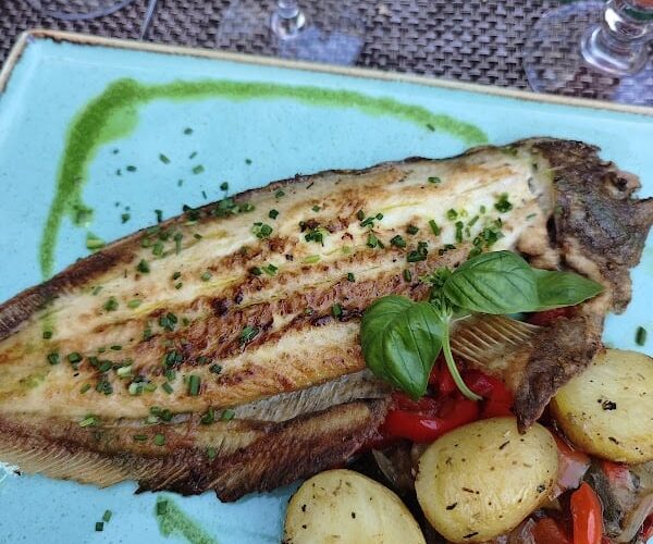 Restaurant Au Fil de L’eau – Hyères à Hyères, France