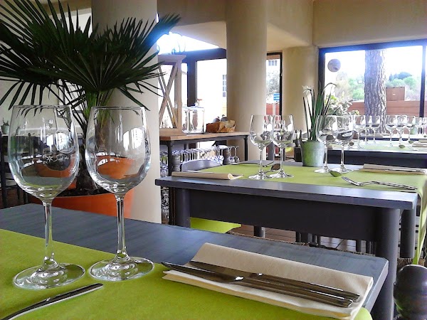 Restaurant Aux Deux Oliviers à Gruissan, France