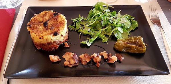 Restaurant Aux Deux Oliviers à Gruissan, France