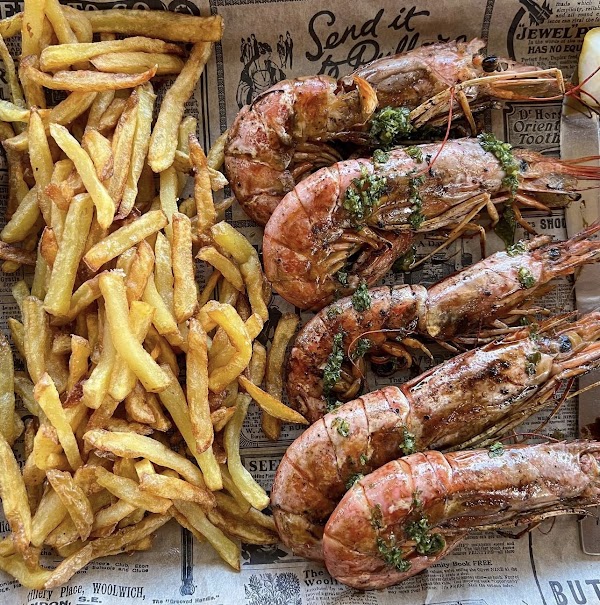 Restaurant CHILL Guinguette à Saint-Cyprien, France