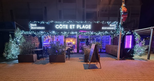 Restaurant côte et plage à Gruissan, France
