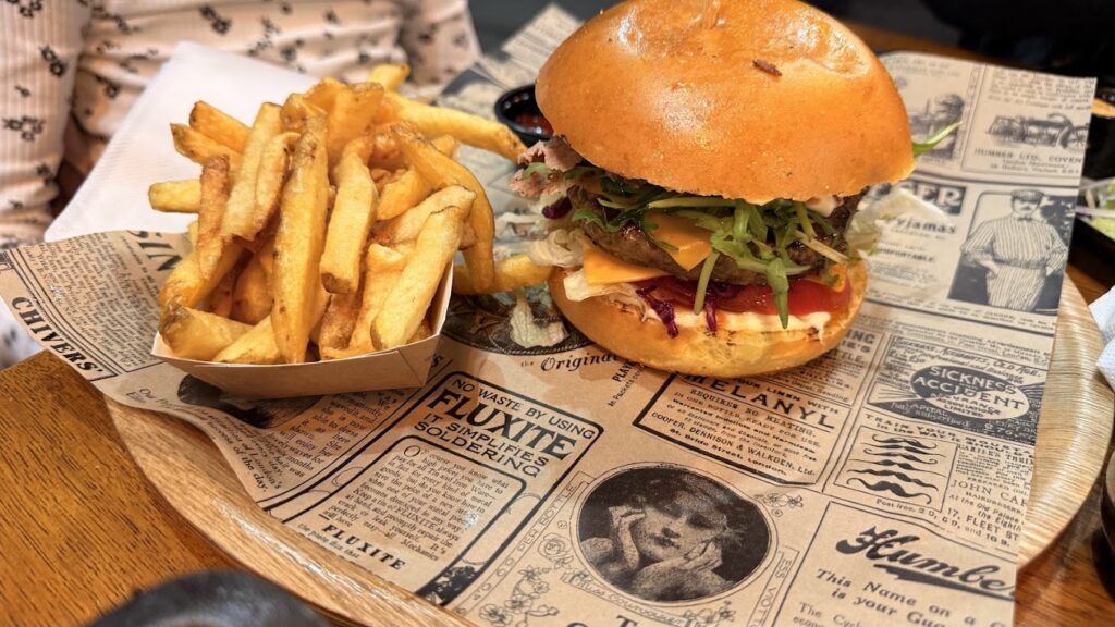 Restaurant Ev’Et à Bondy, France