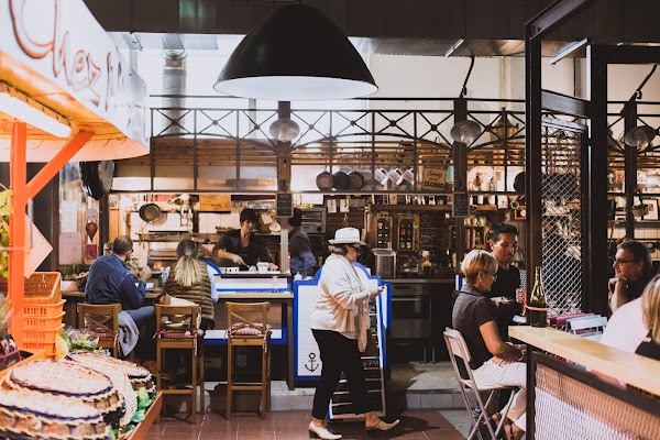 Restaurant HallesEtManger à Sète, France
