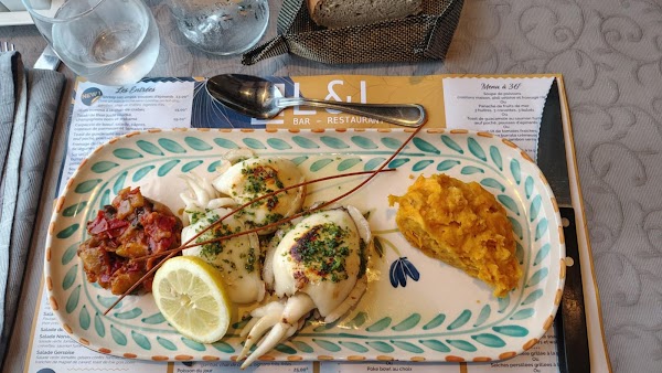 Restaurant L et L brasserie à Gruissan, France
