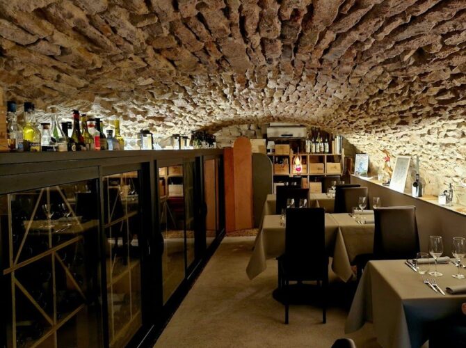 La Dama restaurant à Mâcon, France