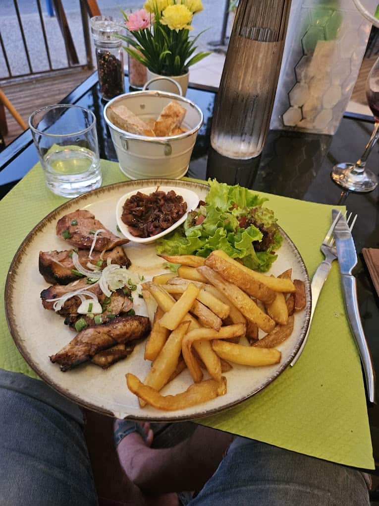 Restaurant L’ardoise à Balaruc-les-Bains, France