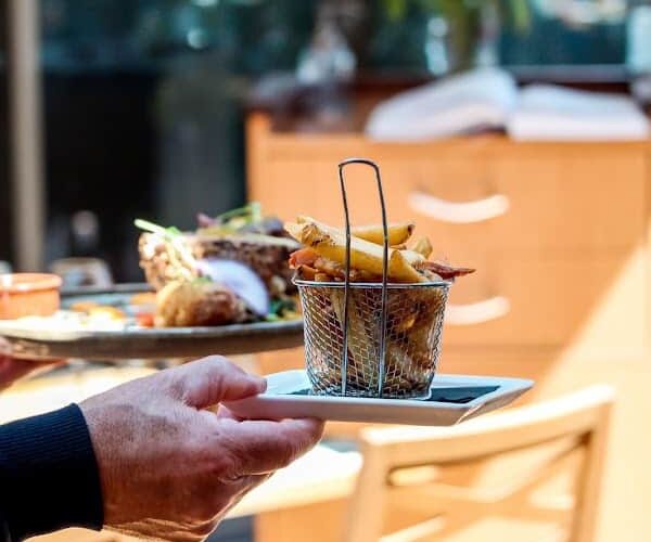 Restaurant LE CADET 83 à Hyères, France