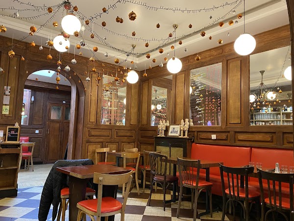 Restaurant Le café d’Auber à Aubervilliers, France