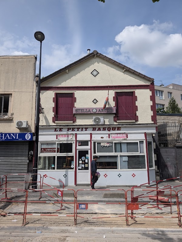 Restaurant Le petit Basque à Aubervilliers, France