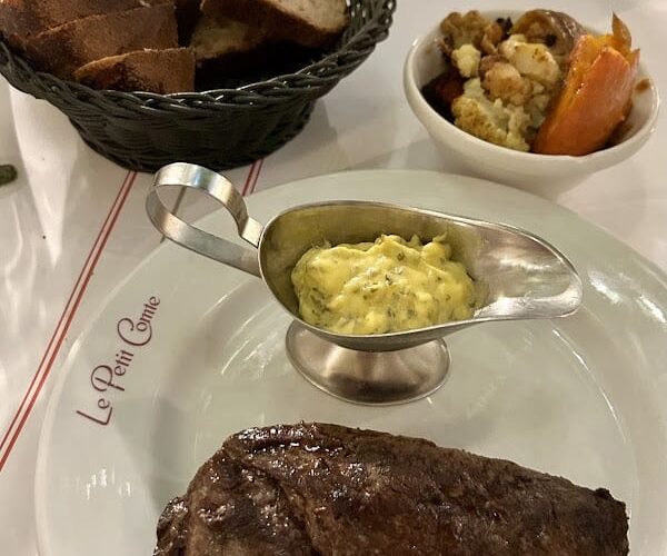 Restaurant Le Petit Comte « Bouillon Boulogne » à Boulogne-Billancourt, France