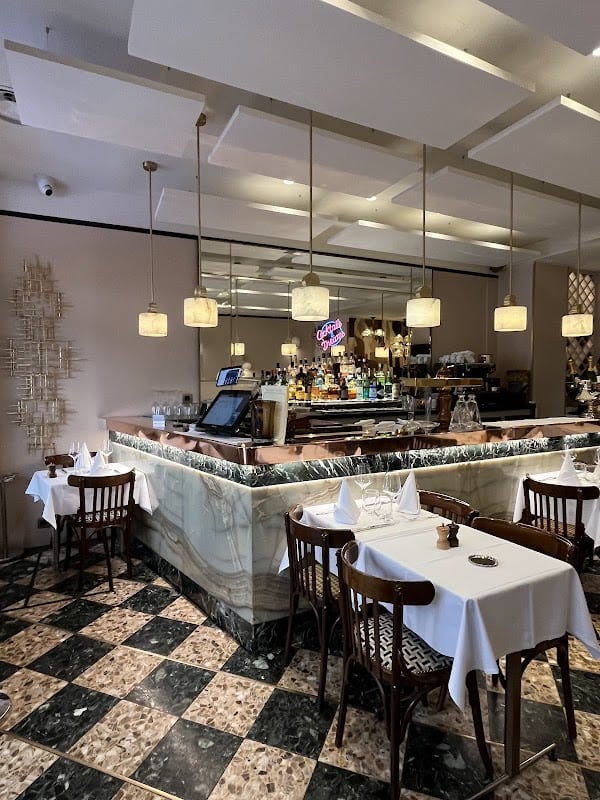 Restaurant Le Petit George à Paris, France
