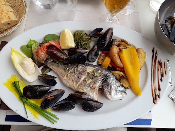 Restaurant Le P’tit Bateau à Saint-Cyprien, France