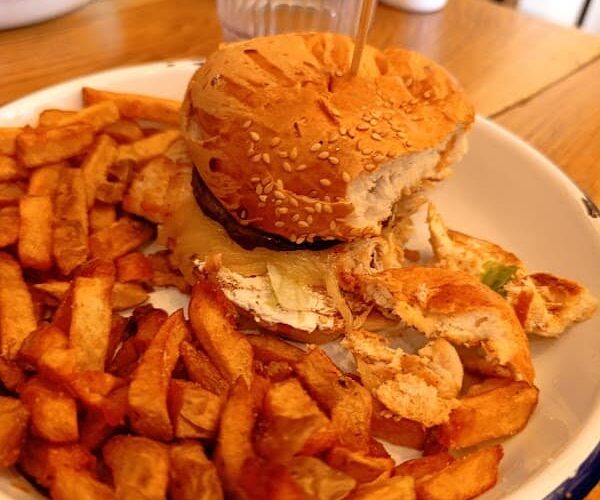 Restaurant Les Copains d’Abord à Mâcon, France