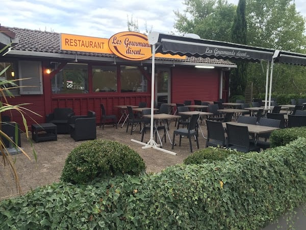 Restaurant Les Gourmands Disent à Mâcon, France