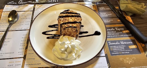 Restaurant Les Gourmands Disent à Mâcon, France