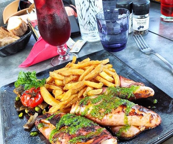 Restaurant L’îlot à Saint-Cyprien, France