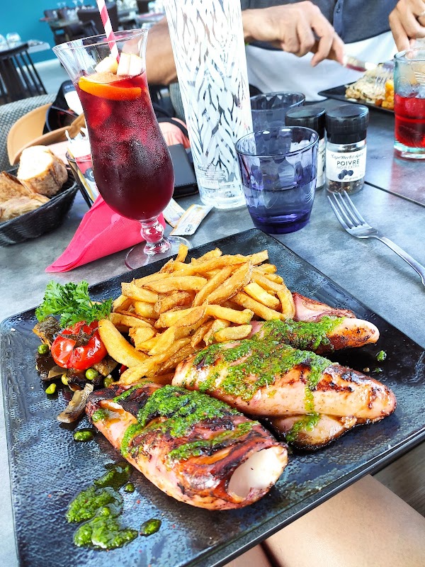 Restaurant L’îlot à Saint-Cyprien, France
