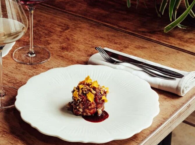 MAISON AMAĒ Restaurant cocktails/tapas à Saint-Jean-de-Luz, France