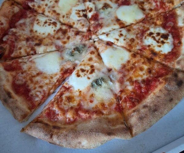 Restaurant PIZZA BASTA à Jurbise, Belgique