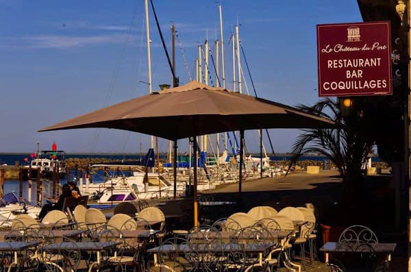 Restaurant Le Château du Port à Marseillan, France