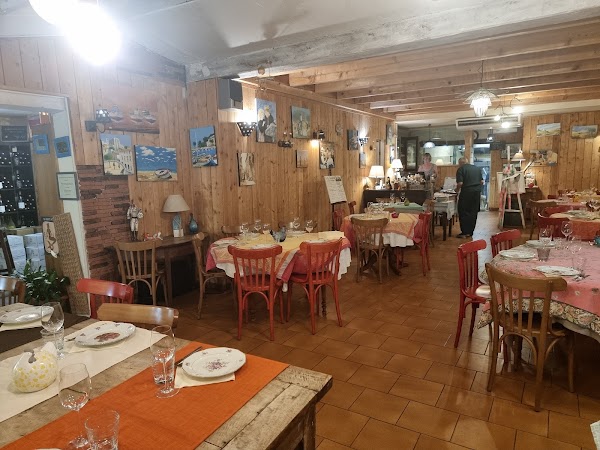 Restaurant Le Pique Bouffigue à Hyères, France