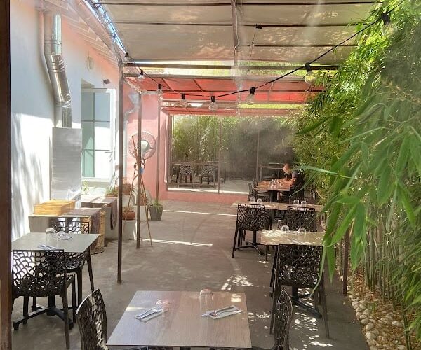 Restaurant traiteur Comme une abeille à Montélimar, France