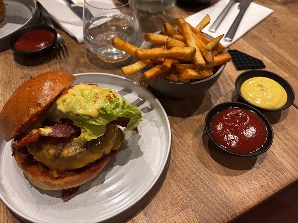 Tambouille Restaurant à Boulogne-Billancourt, France