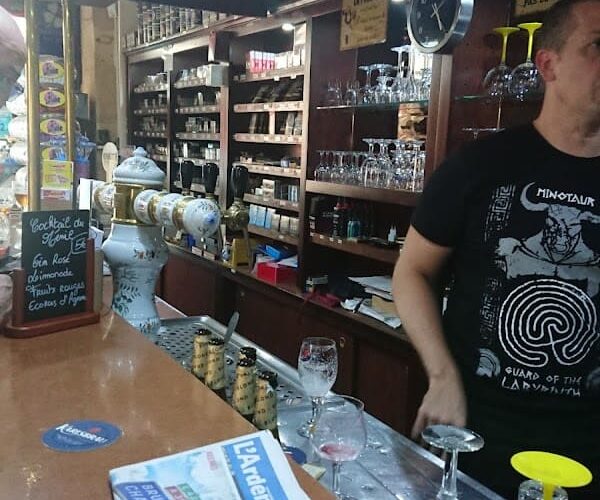 Restaurant A l habitude à Sedan, France