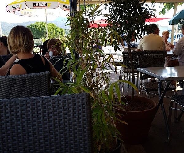 Restaurant actu bar à Roquebrune-sur-Argens, France