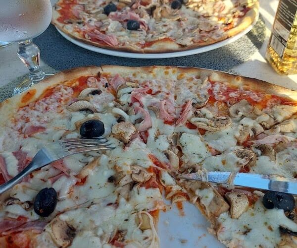 Restaurant actu bar à Roquebrune-sur-Argens, France