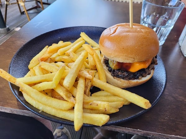 Restaurant Au Bureau – Pub et Brasserie à Pau, France