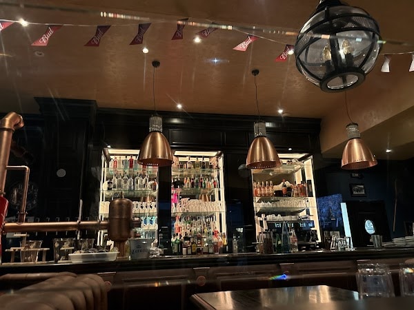 Restaurant Au Bureau – Pub et Brasserie à Cholet, France