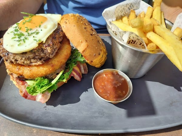 Restaurant Au Bureau – Pub et Brasserie à Laon, France