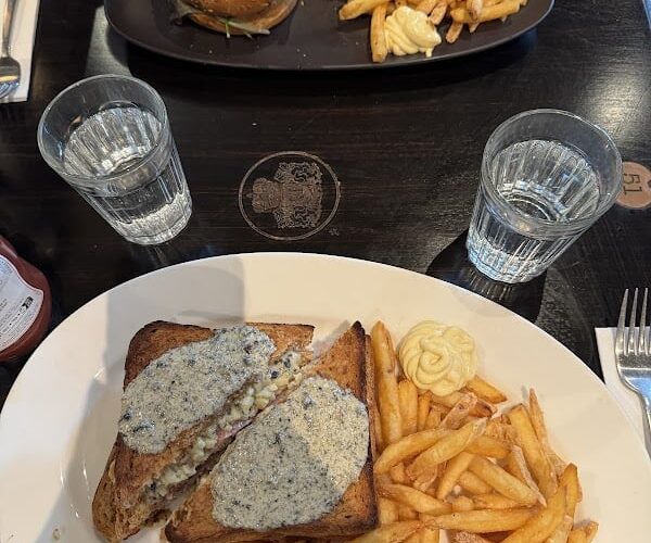 Restaurant Au Bureau – Pub et Brasserie à Cholet, France