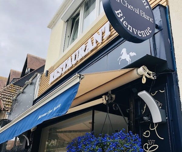 Restaurant Au cheval blanc à Ouistreham, France