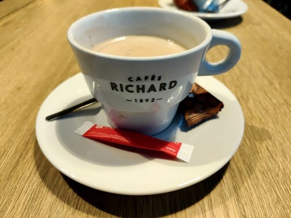 Restaurant Au Guingois ID’Halles à Cholet, France