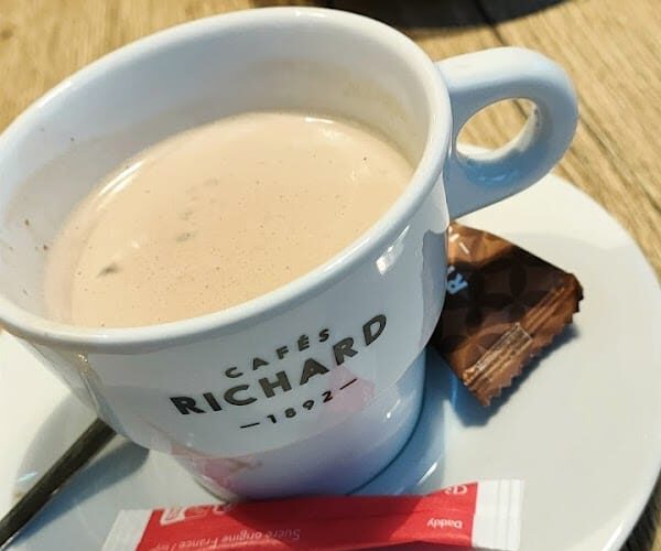 Restaurant Au Guingois ID’Halles à Cholet, France