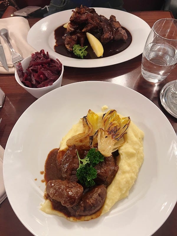 Restaurant Au Pied de Cochon à Genève, Suisse