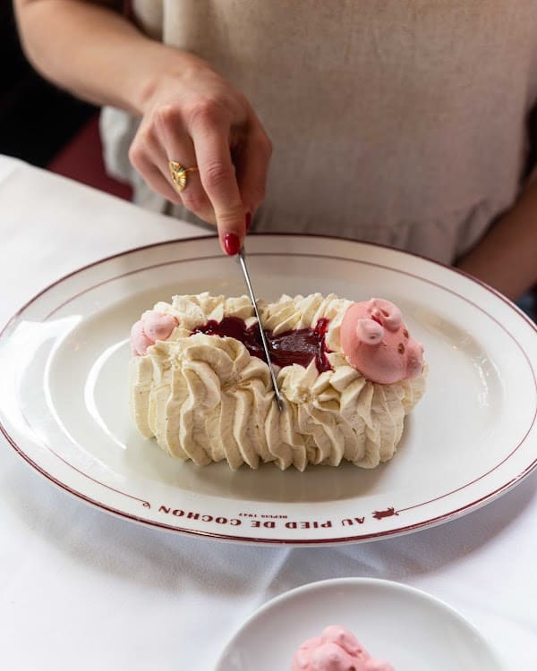 Restaurant Au Pied de Cochon à Paris, France