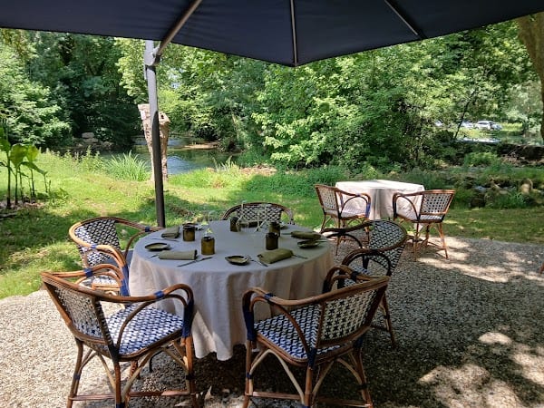 Restaurant Auberge de la Roussille à Niort, France