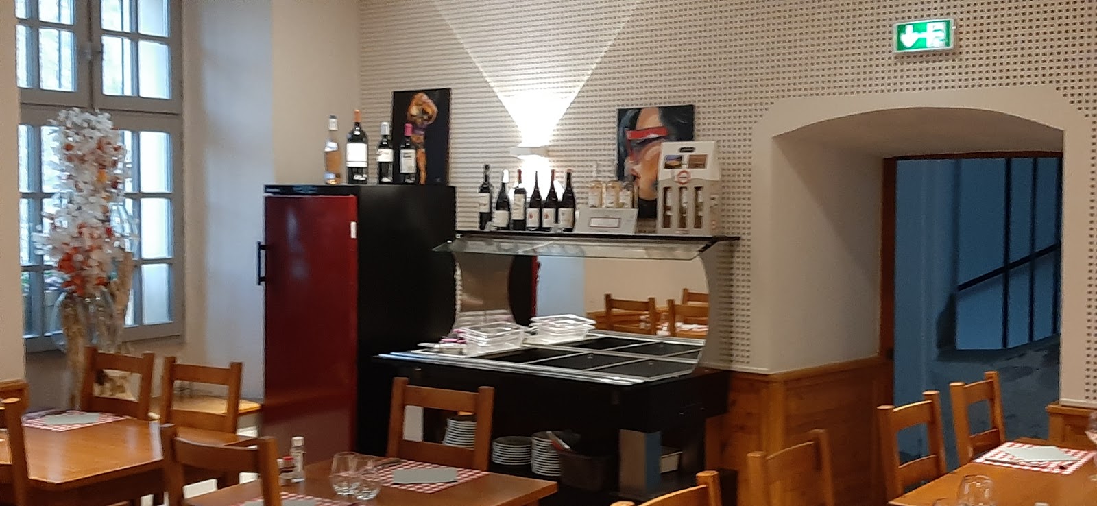 Restaurant Auberge le Saint Martin à Saint-Martin-de-la-Porte, France — photo 2