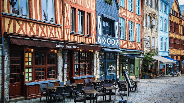 Restaurant AUBERGE SAINT MACLOU à Rouen, France