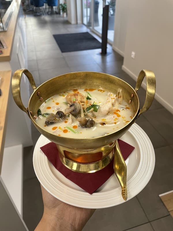 Aux Mets’ Kong – Restaurant Thaïlandais, Traiteur asiatique à Saint-Priest, France