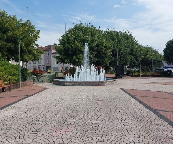 Restaurant BAR LE 74 (seventy four café) à Vittel, France