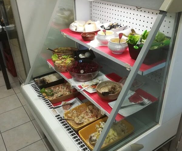 Bar restaurant le Saint Médard à Saint-Mars-sur-Colmont, France