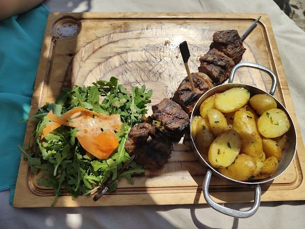 Restaurant Beach Club à Saint-Laurent-du-Var, France