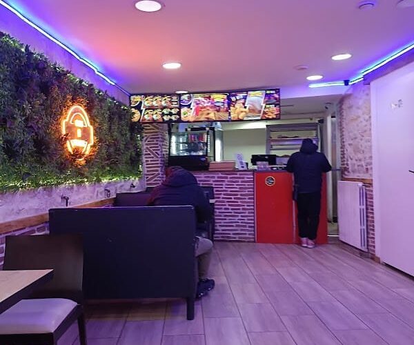 Restaurant Bollywood Cafe à Argenteuil, France