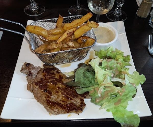 Restaurant Brasserie La Rocadine à Perreux, France