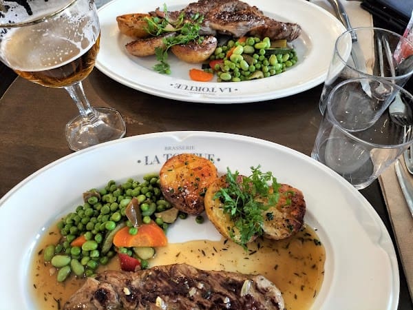 Restaurant Brasserie La Tortue Port de Toulon à Toulon, France